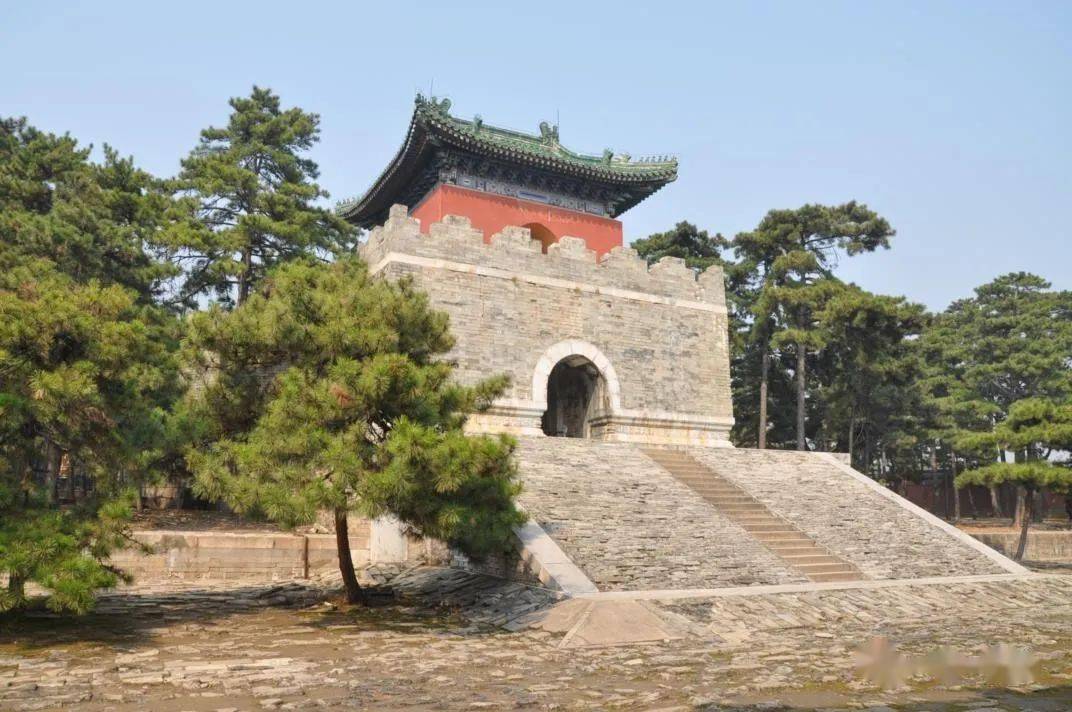 唐山市遵化市清东陵之乾隆帝裕陵妃园寝咸丰帝定陵