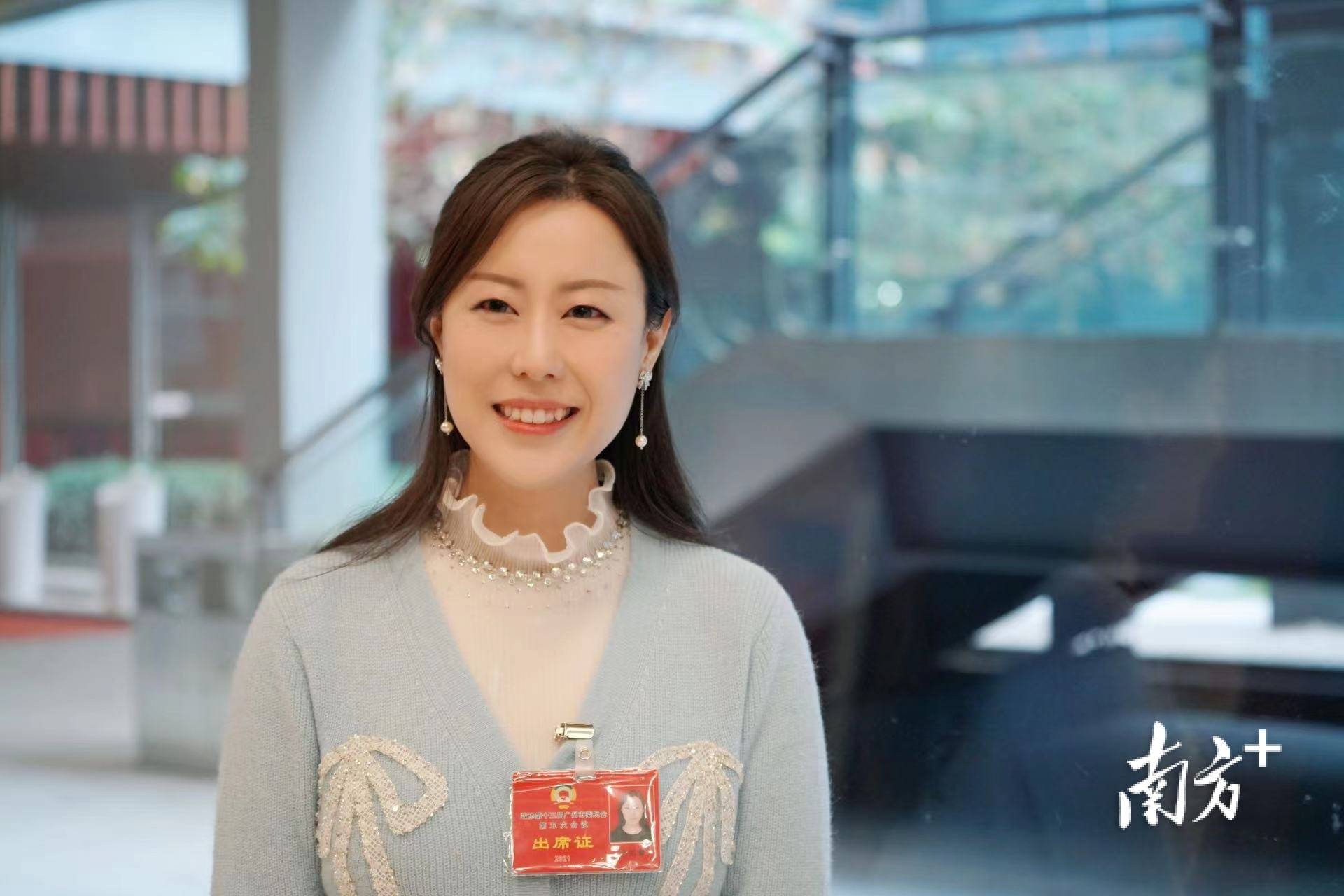 市政协委员唐忆鲁:关爱弱势就业人群,给劳动密集型服务企业"减负"_傅