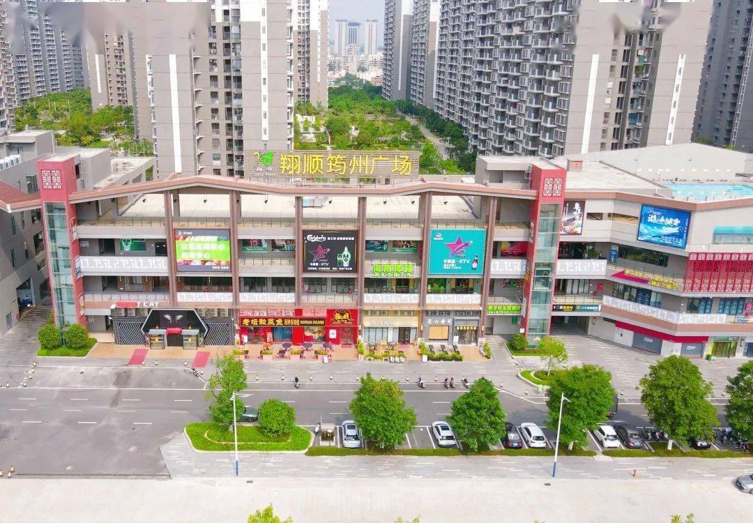 筠州广场全方位路网畅达全城居之静谧,出则繁华项目地处新兴城北新区