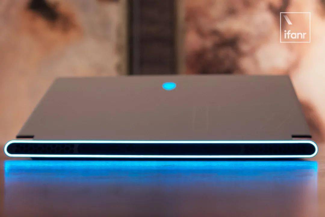 Alienware X17 体验：50000 元的外星人顶级游戏本，除了超强性能还有什么？