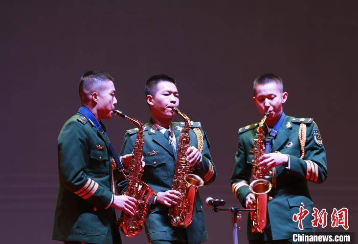 驻地|高原武警：歌舞重现峥嵘岁月