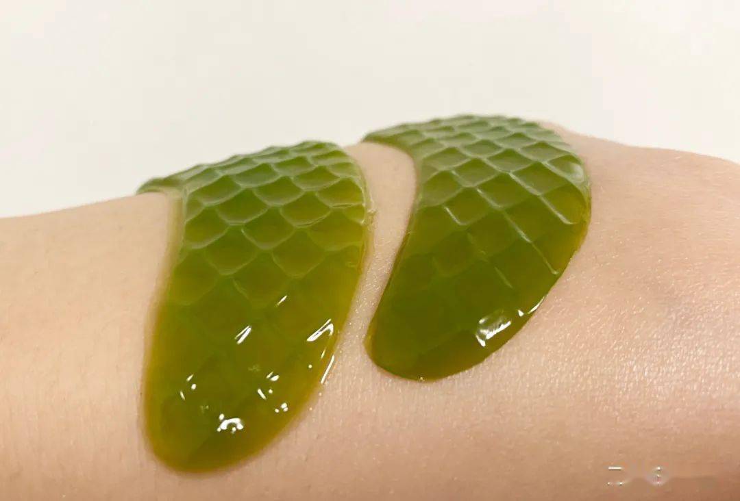 眼袋值得买丨最容易暴露年龄的这个部位,花个一百上下就年轻!