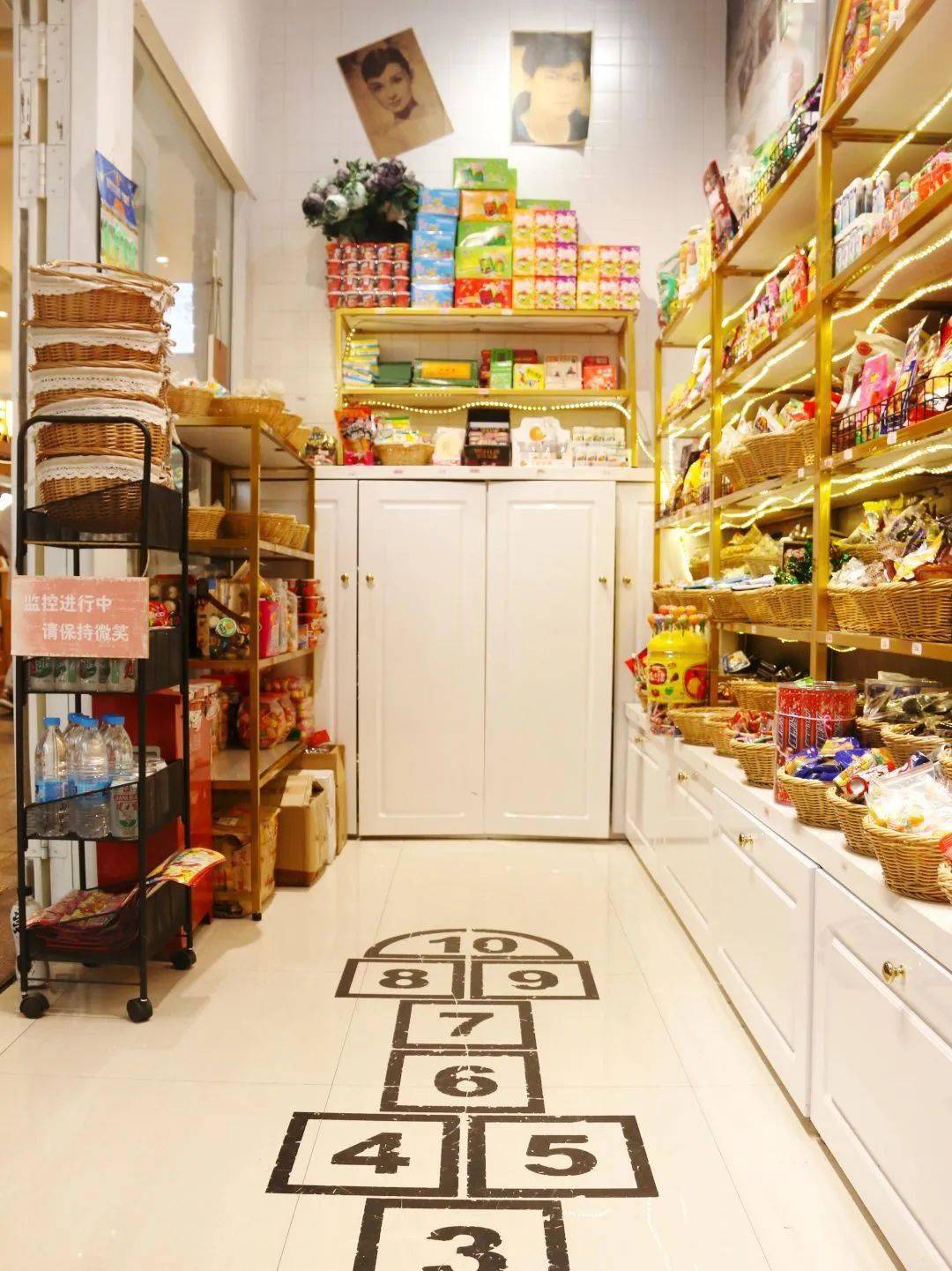 亲戚|抓紧屯点小零食，过年话题你来定！