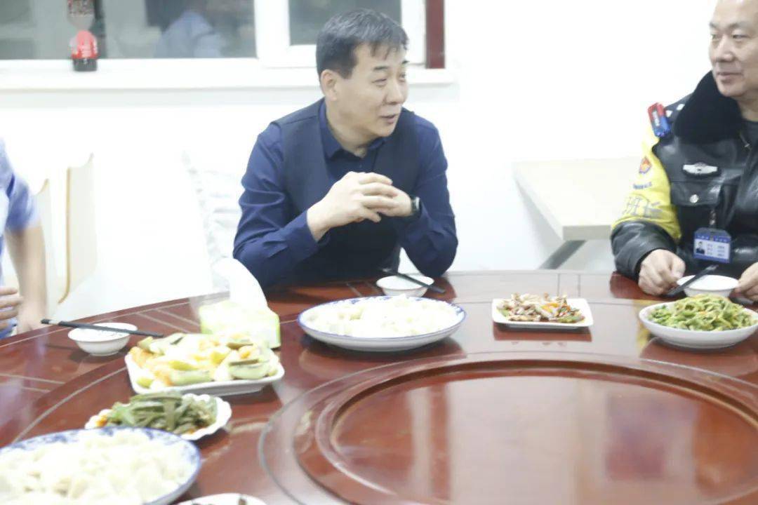 毛振海副市长除夕日慰问一线派出所2022年1月31日,农