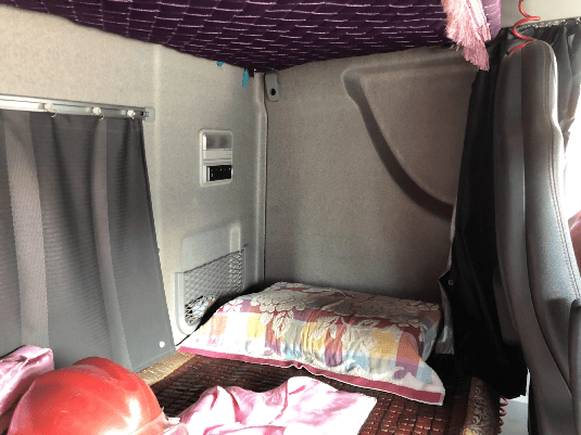 2米拓展卧铺,原厂驻车柴暖休息的更舒心"车主选择高端车型舒适,惬意的