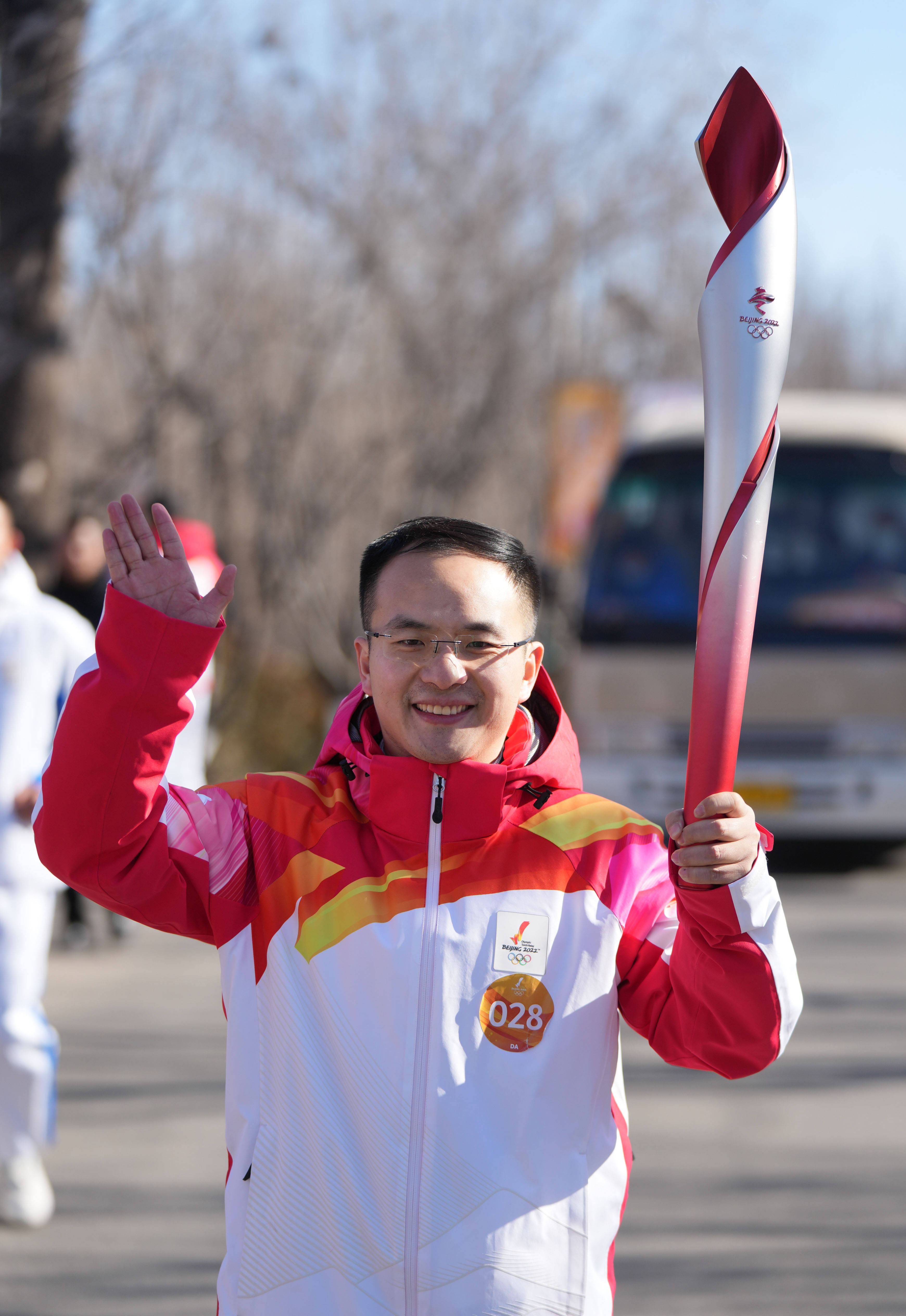 北京冬奧會火炬在冬奧公園傳遞