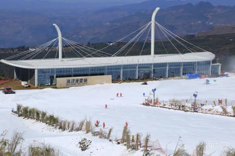 疫情|春节假日第二天 贵州省内多地降雪 游客出游热情高