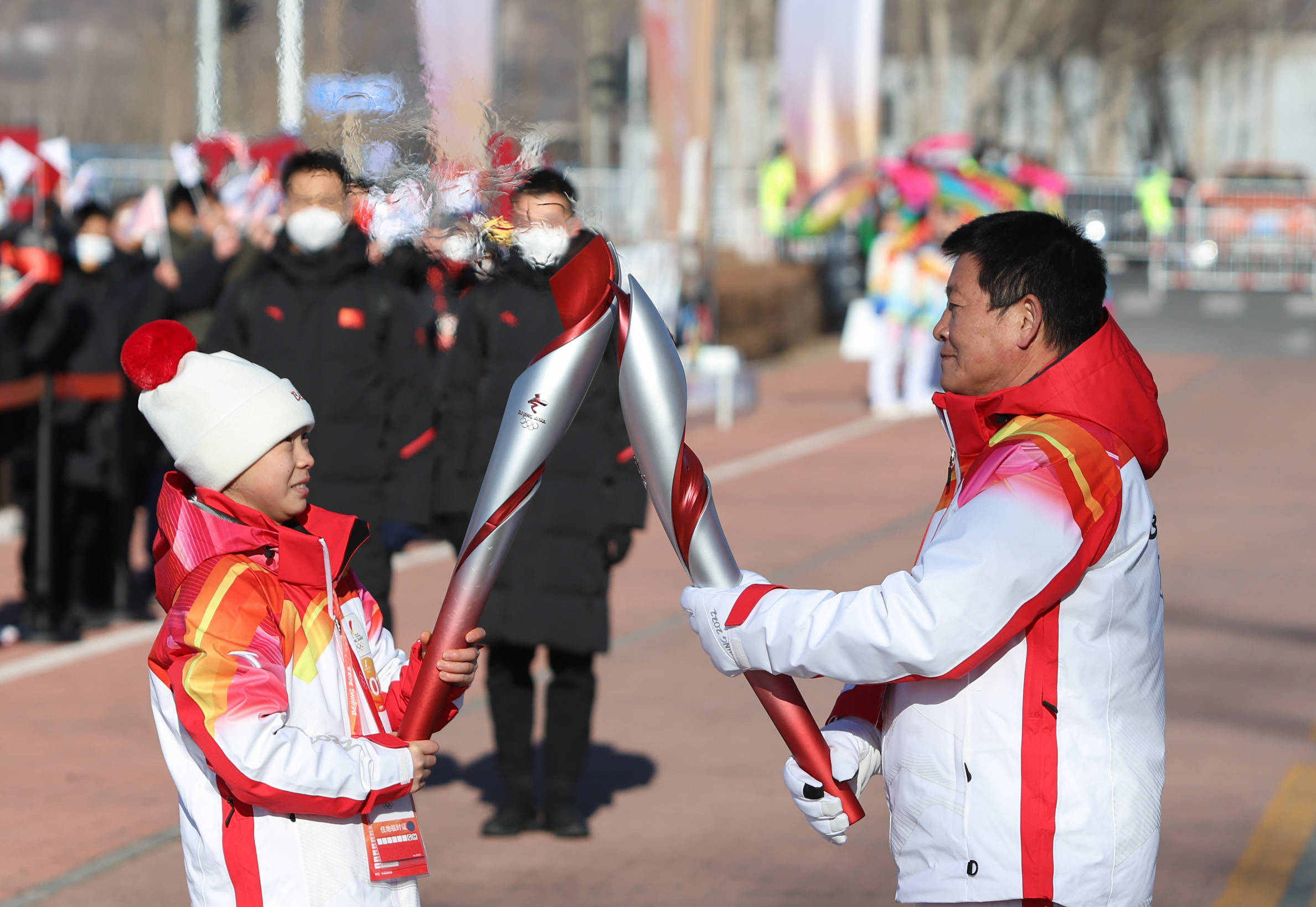 北京冬奥火炬传递图片图片
