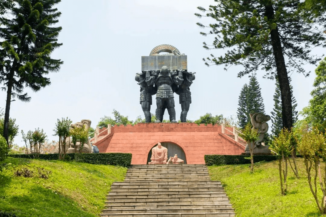 牛岭,白云松涛等处草坪06 公交梅园路总站99 白云区广园中路801号