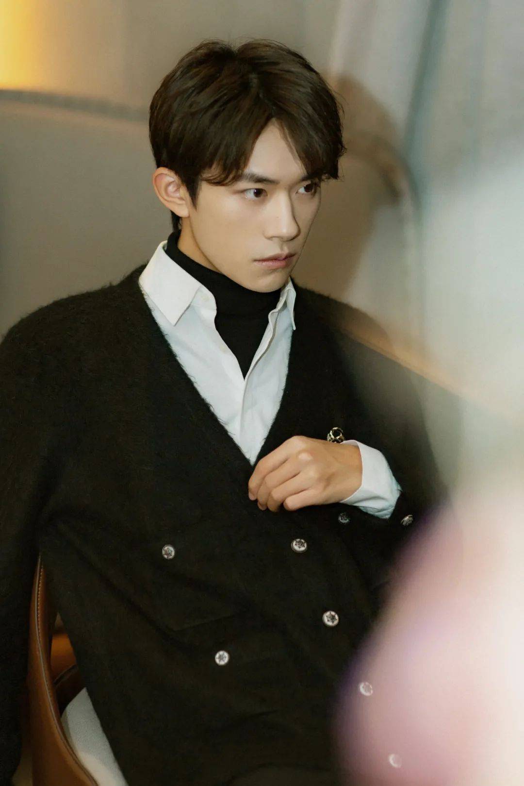 吴京|首位00后百亿票房先生,是他!