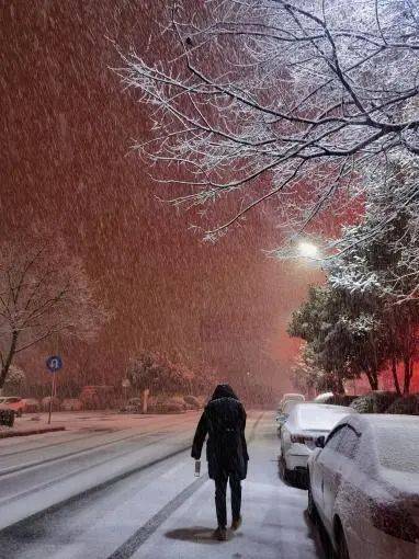 雨夹雪夹冰雹图片