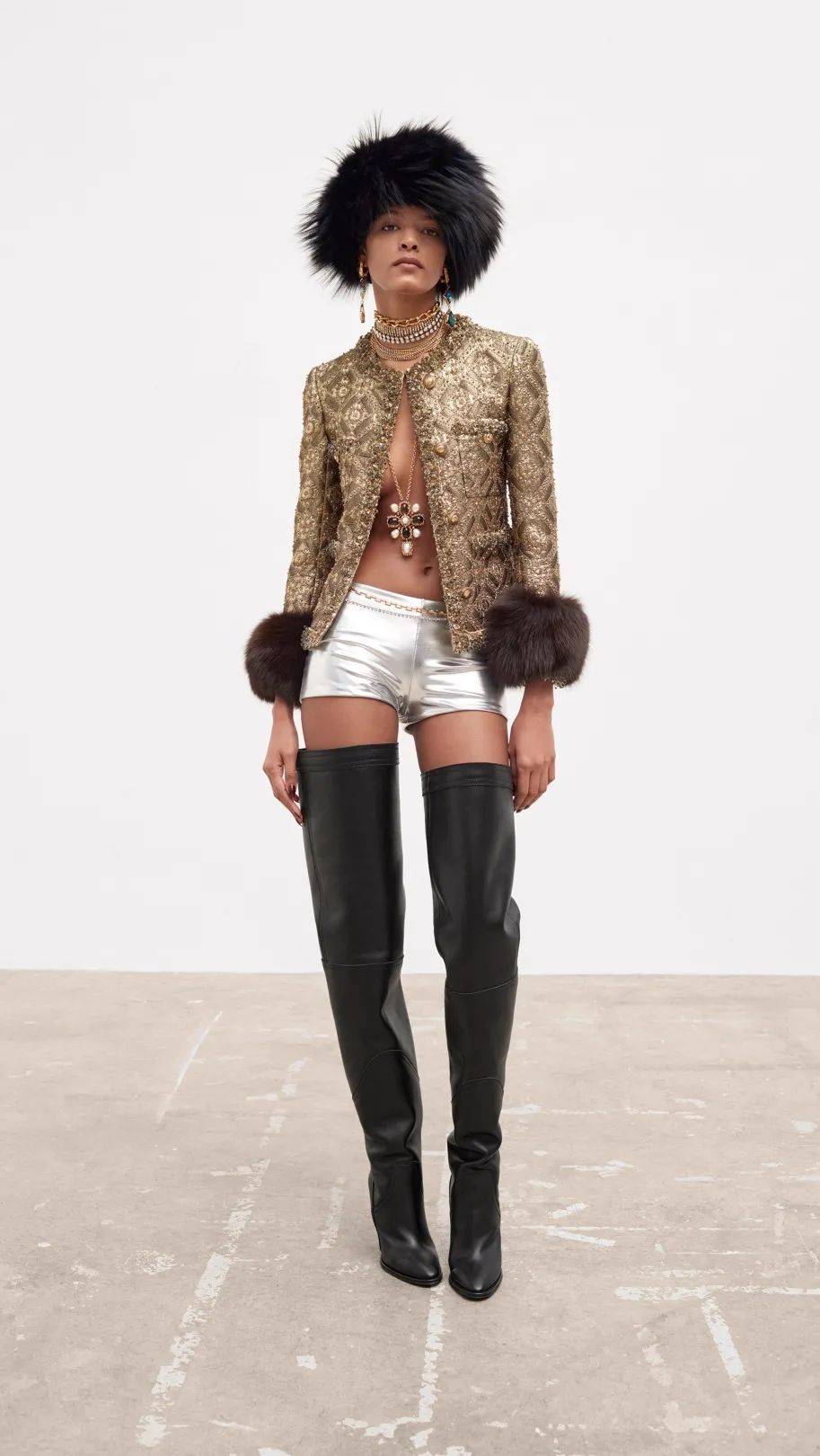 因为 男女适宜!永不过时!这件单品能穿一辈子