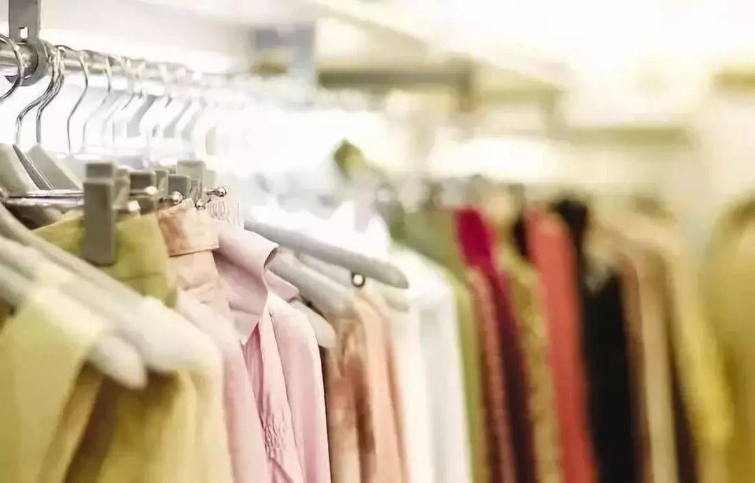 怎样快速去除衣服上的顽固黄渍 df698563571b40c398d34dd789c2a568.jpeg