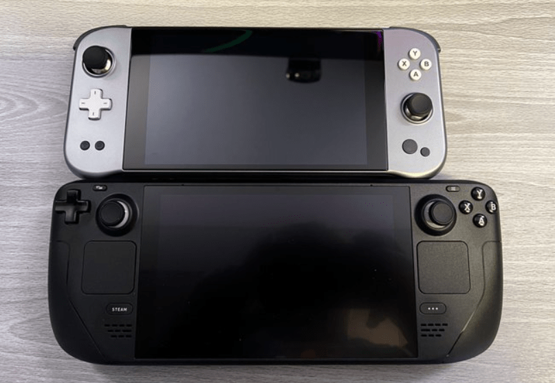 Steam Deck 和 Switch / PSP 等游戏掌机尺寸对比