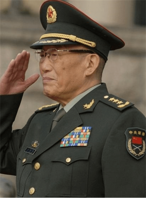 河南两位曹姓上将一位当了空军司令一位当了国防部长