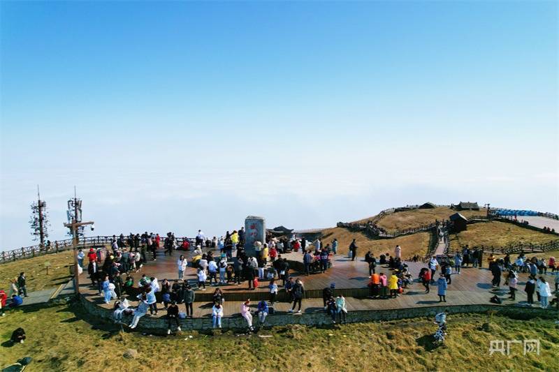 到来之际|年味浓 人气旺！武功山景区喜迎开门红