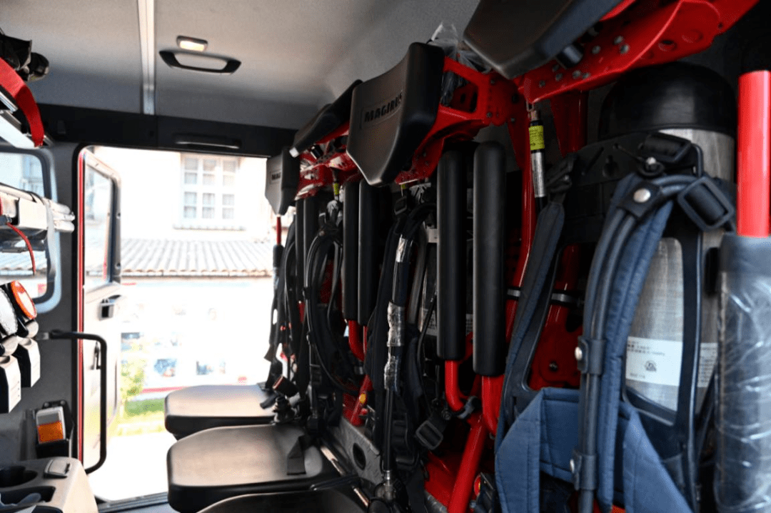 地表最强多功能主战车马基路斯城市八爪鱼2