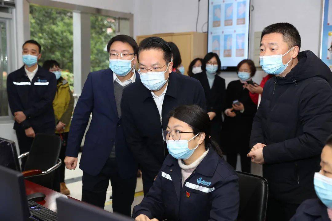 "假期虽已结束,温暖不能止步"_祝荣亮_地铁_福州