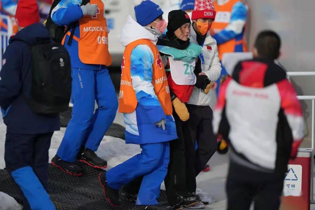 剛剛谷愛凌首秀登場迎來3個第一另一中國選手讓人敬佩