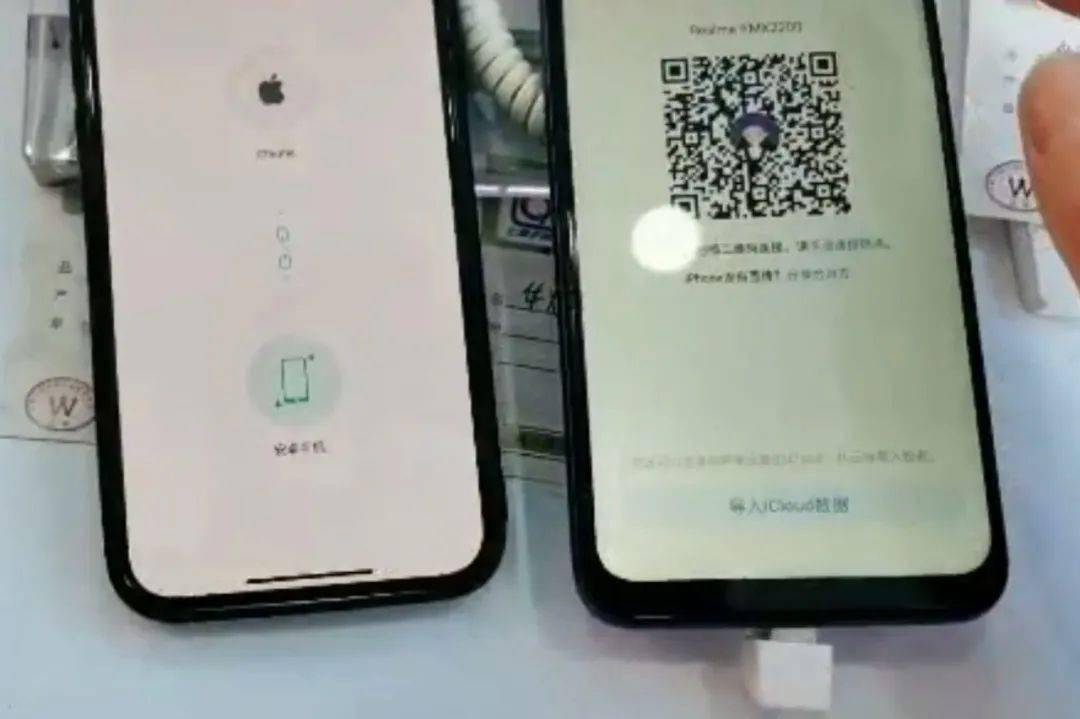 �����ֻ�ʱ,����һ���Ѿ��ֻ����ϵ��뵽���ֻ�,����ʵ��