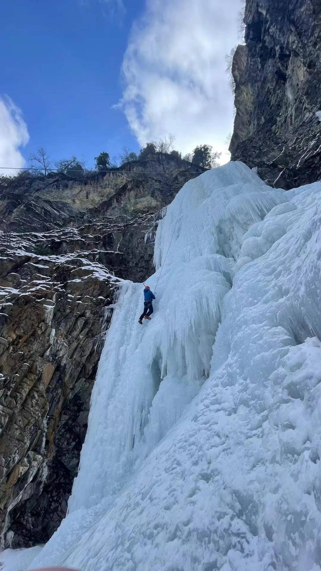 青少年|四姑娘山：攀冰玩雪 迎冬奥