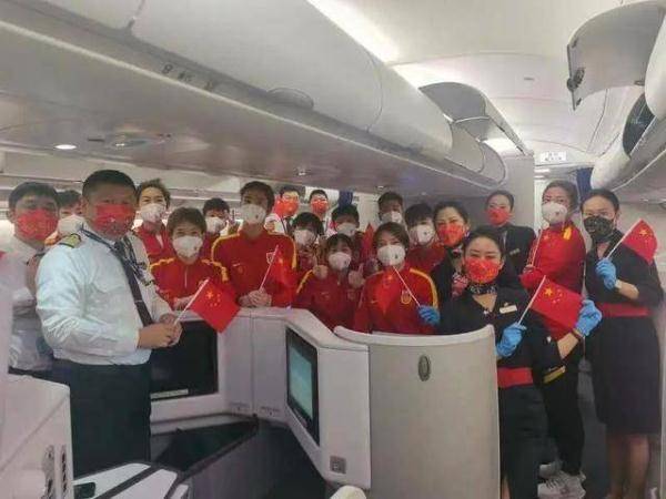 英雄|苏州球迷欢迎中国女足