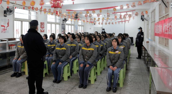 男大女七岁 起高墙图片