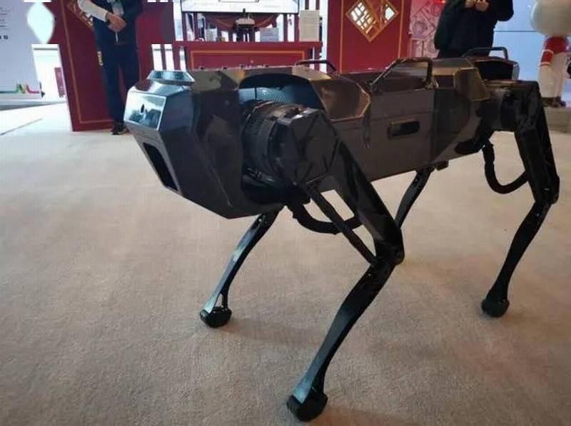 国产机械狗亮相冬奥 跟波士顿机器狗开源有关 网友释疑