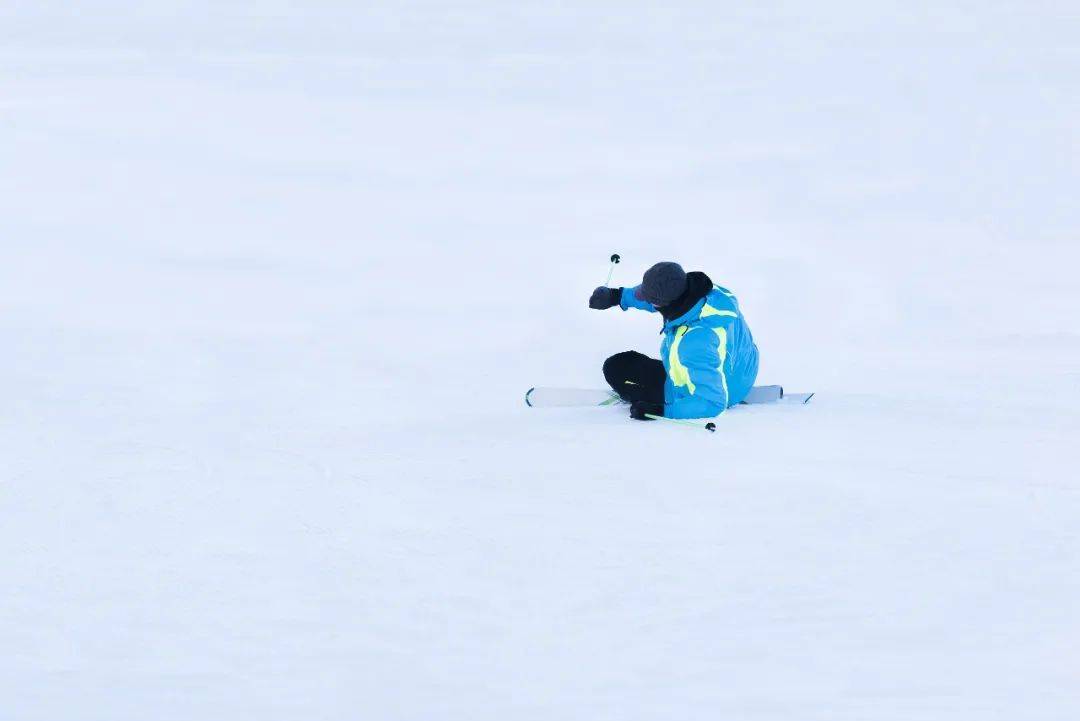 紫外线|“我要像谷爱凌一样！”8岁男孩连续滑雪7小时，半夜哭醒紧急送医