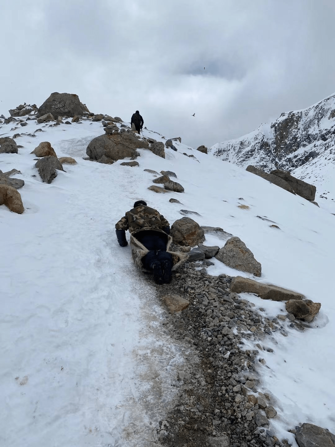 岗仁波齐转山失联图片