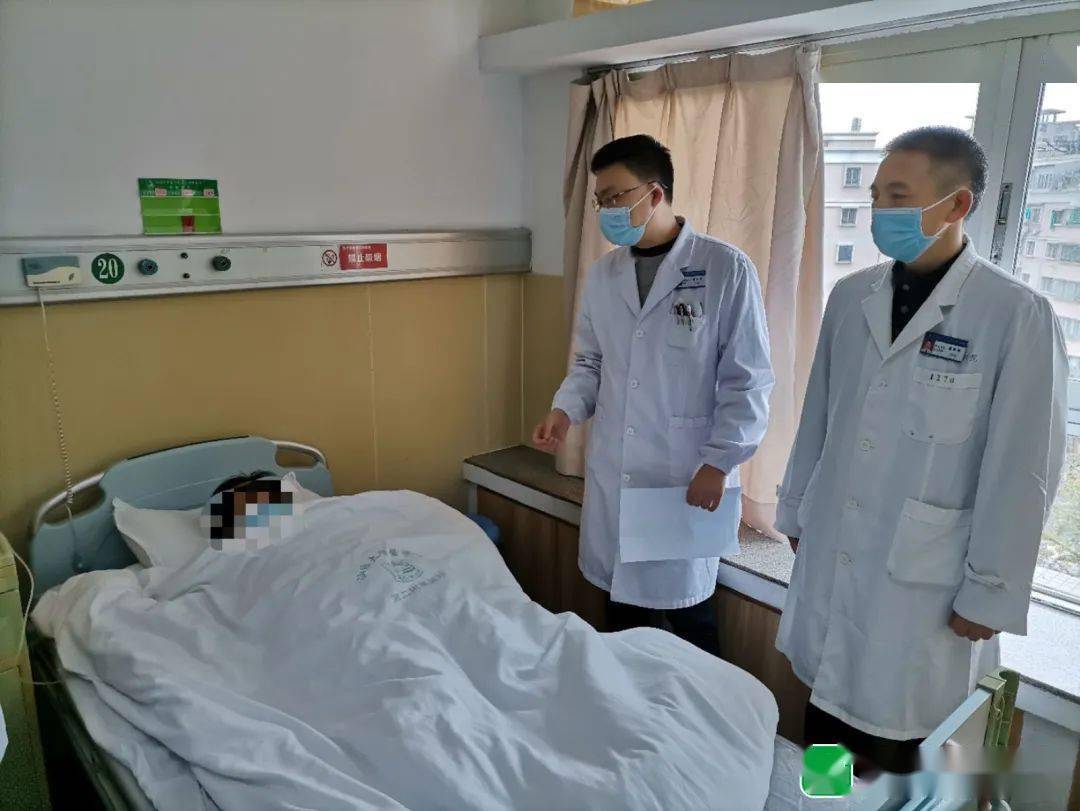 其中还有一名重症患者先后收治多名急性胰腺炎患者汕大医学院第二附属