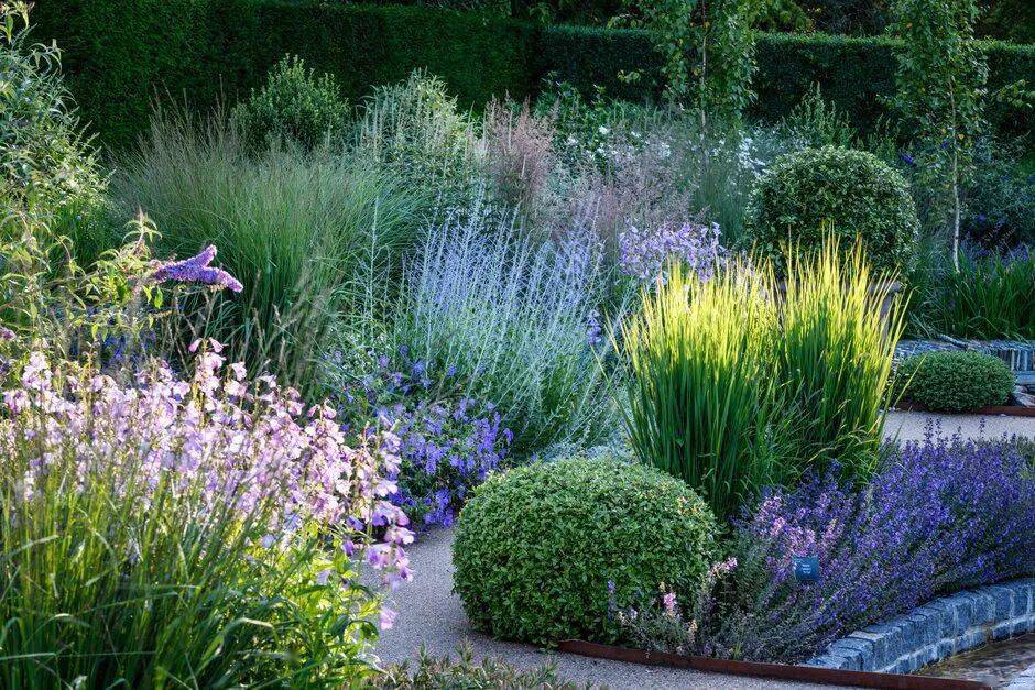 玩转设计元素,螺旋式景观安排上!_花园里_的花园_游客