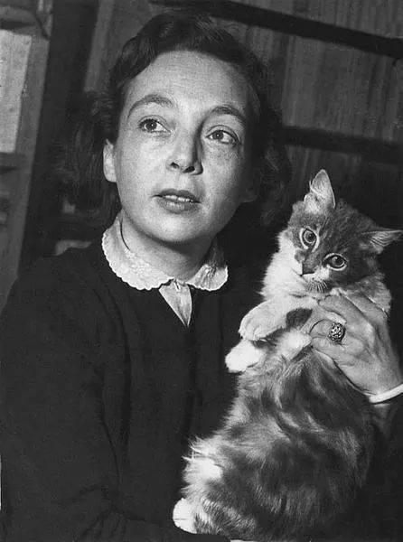 说法国文学女作家20世纪后半叶属于杜拉斯,前半叶则是柯莱特的时代