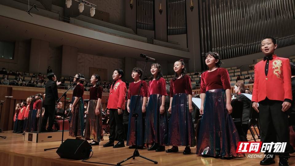 童声合唱《相约北京》.