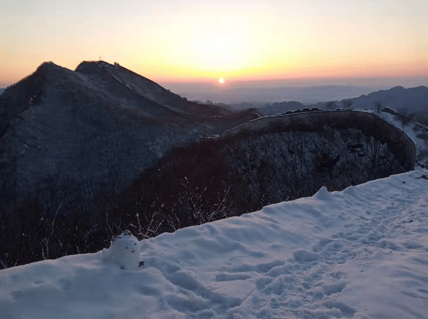 西栅子村|千里冰封，万里“雪龙”！雪后箭扣长城美景来了