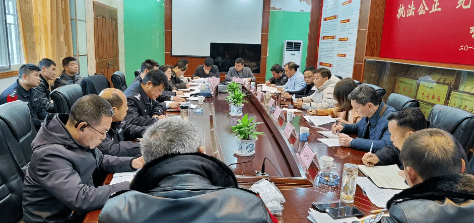 吉水县召开全面取缔载客三轮车前期工作研讨会,县委常委,政法委书记