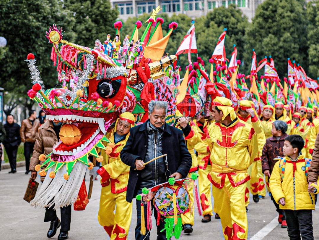 00-22:00来源:直播宣城音乐喷泉灯光秀时间