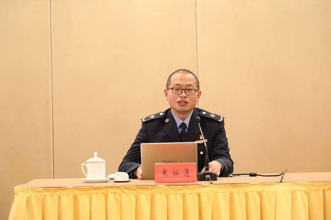 鼓楼区市场监督管理局为西康宾馆开展食品安全知识培训