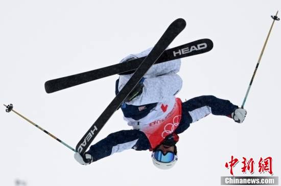 阿伦·布隆克|自由式滑雪男子U型场地技巧资格赛举行