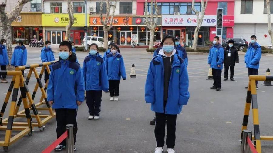 莒县三中现场直击虎力全开迎来开学第一天