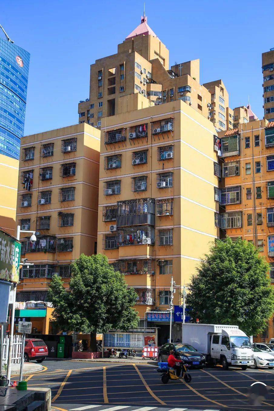 深圳"移民村",住着真正的客家土著?_水库新村_东湖公园_房租