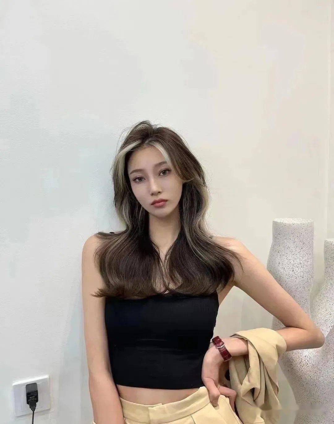 " 刘海染,挂耳染 "烫个头,好心动!_发型_中国_形象