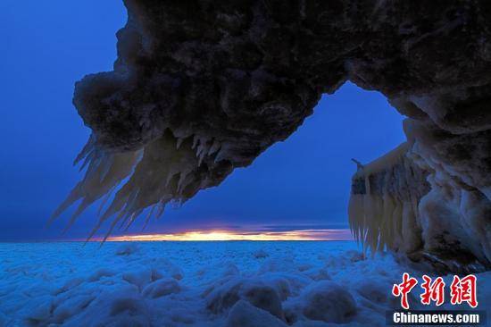 宋传军|雨水节气 中俄界湖兴凯湖冰天雪地现美景