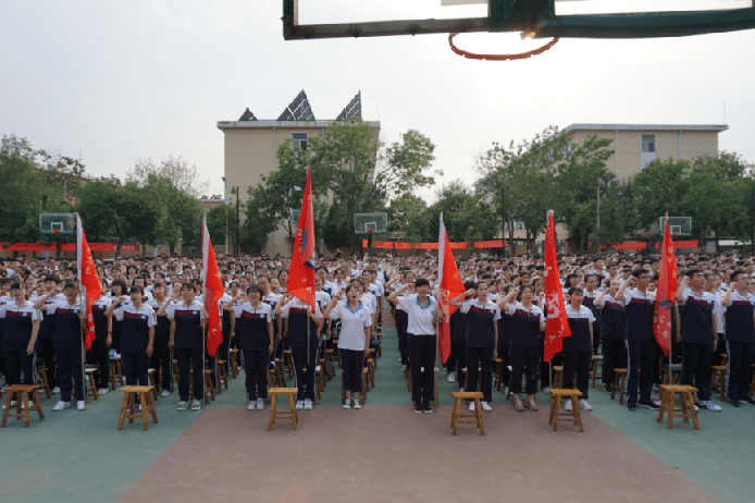 惠民县第一中学团结奋进创佳绩开拓进取育英才