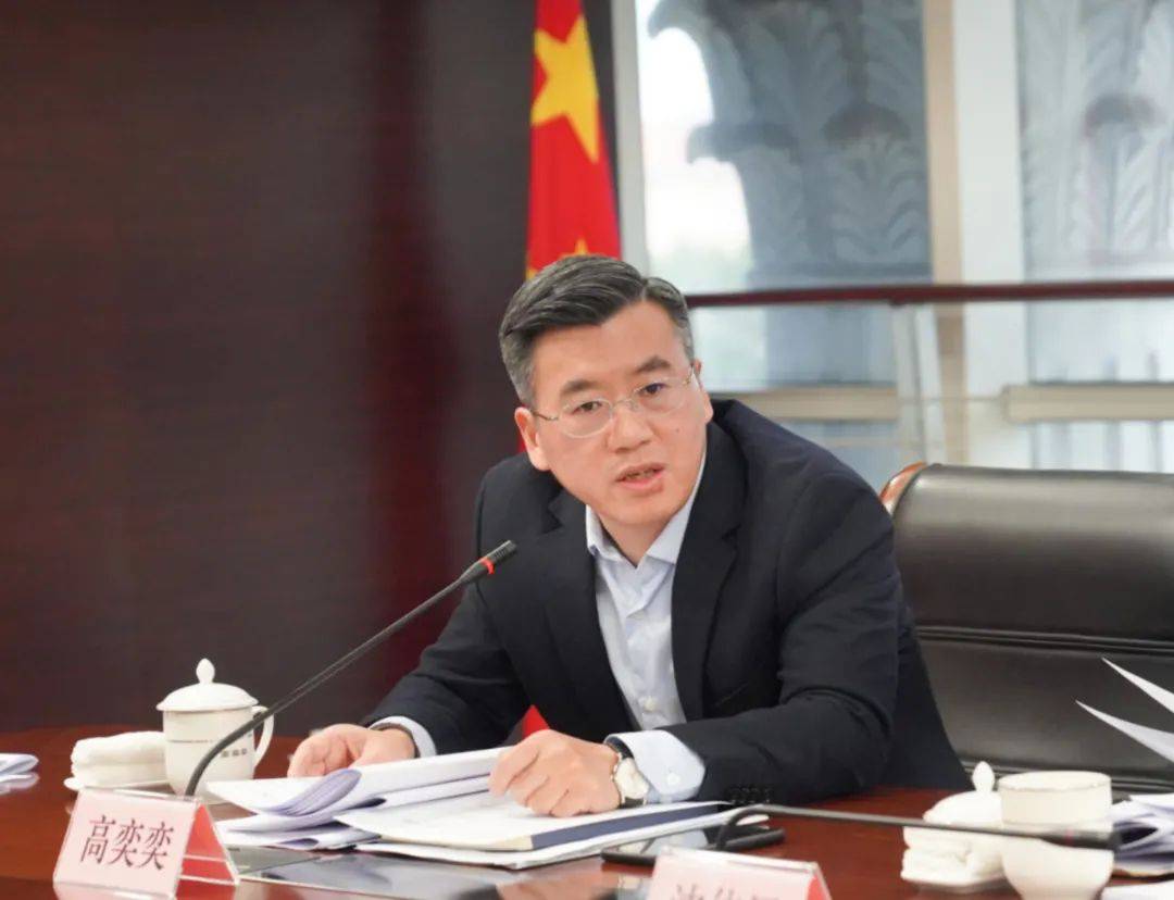 高奕奕传达中央,市委深改委会议精神,强调要从制度建