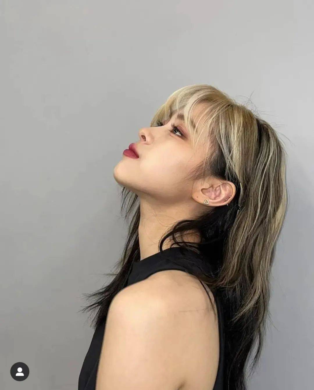 显得出了正月我就要做一个挑染的大动作！