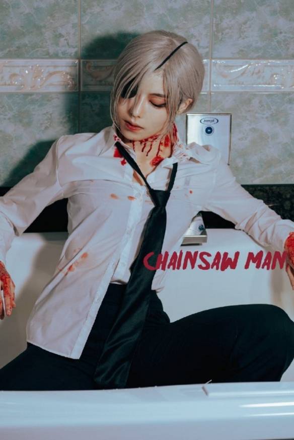 帅绝a爆又护短日本小姐姐cos电锯人光熙