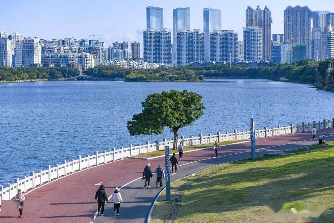 流浪太阳回归啦南宁碧水蓝天甚是怡人