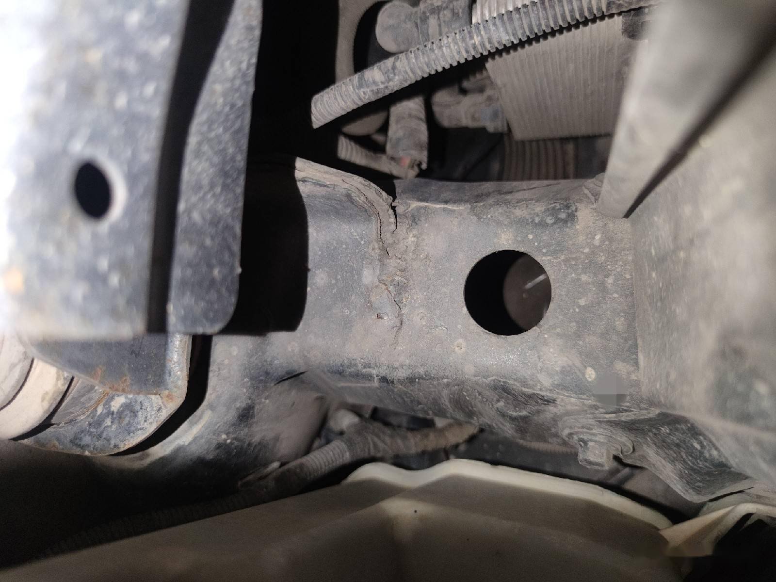 愤怒开了31万公里的07款沃尔沃s80顶账9万还是台重大事故车