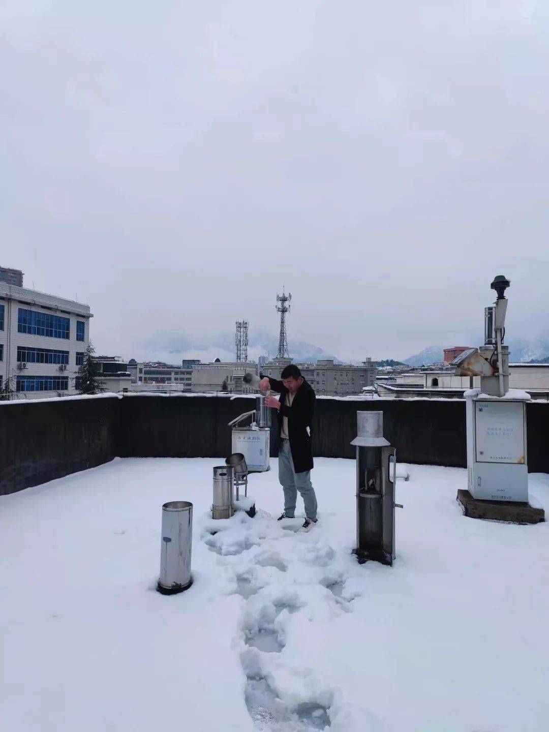 风雪 工作 志愿 服务 水文